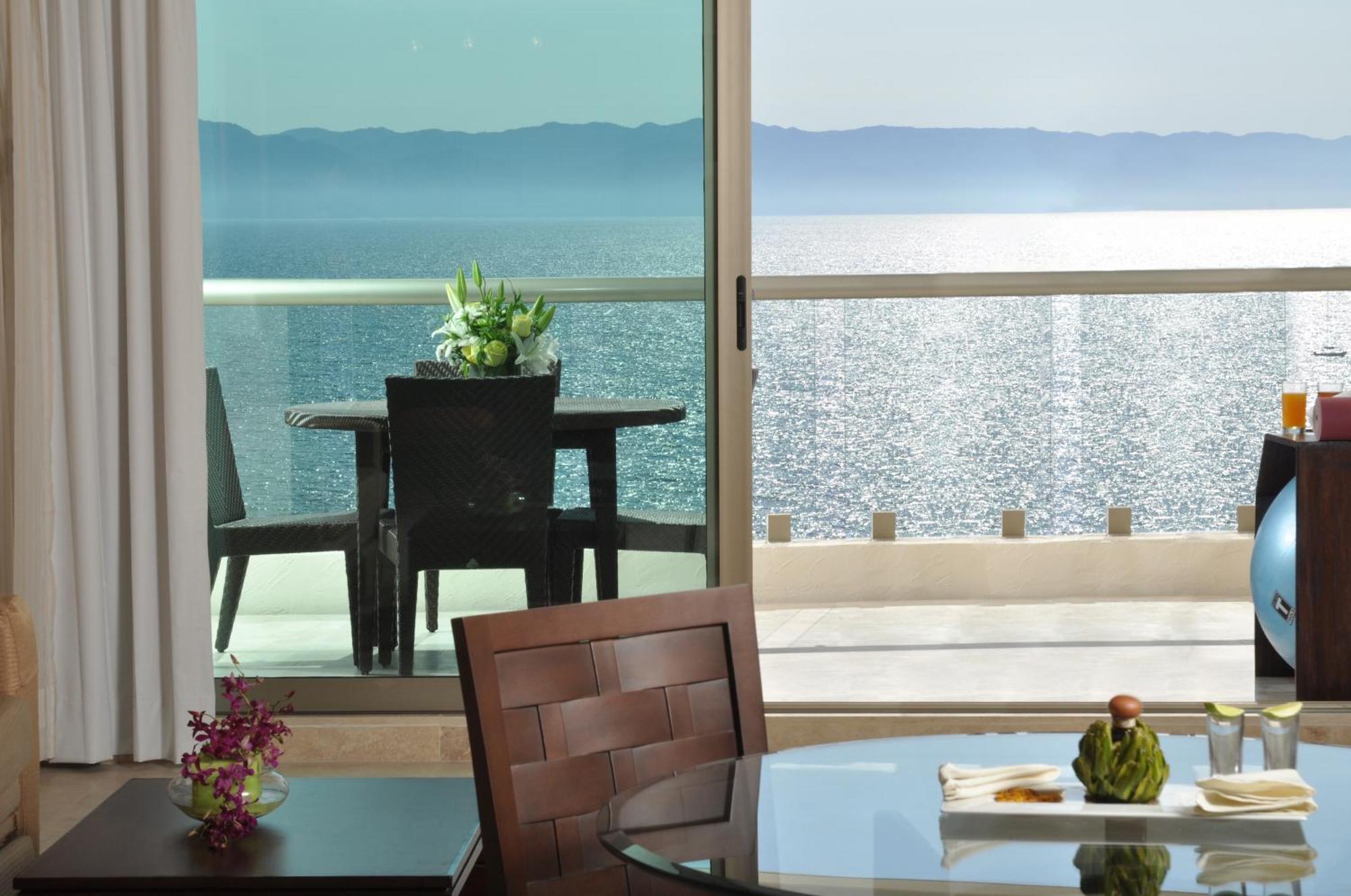 Sunset Plaza Beach Resort Puerto Vallarta All Inclusive Extérieur photo